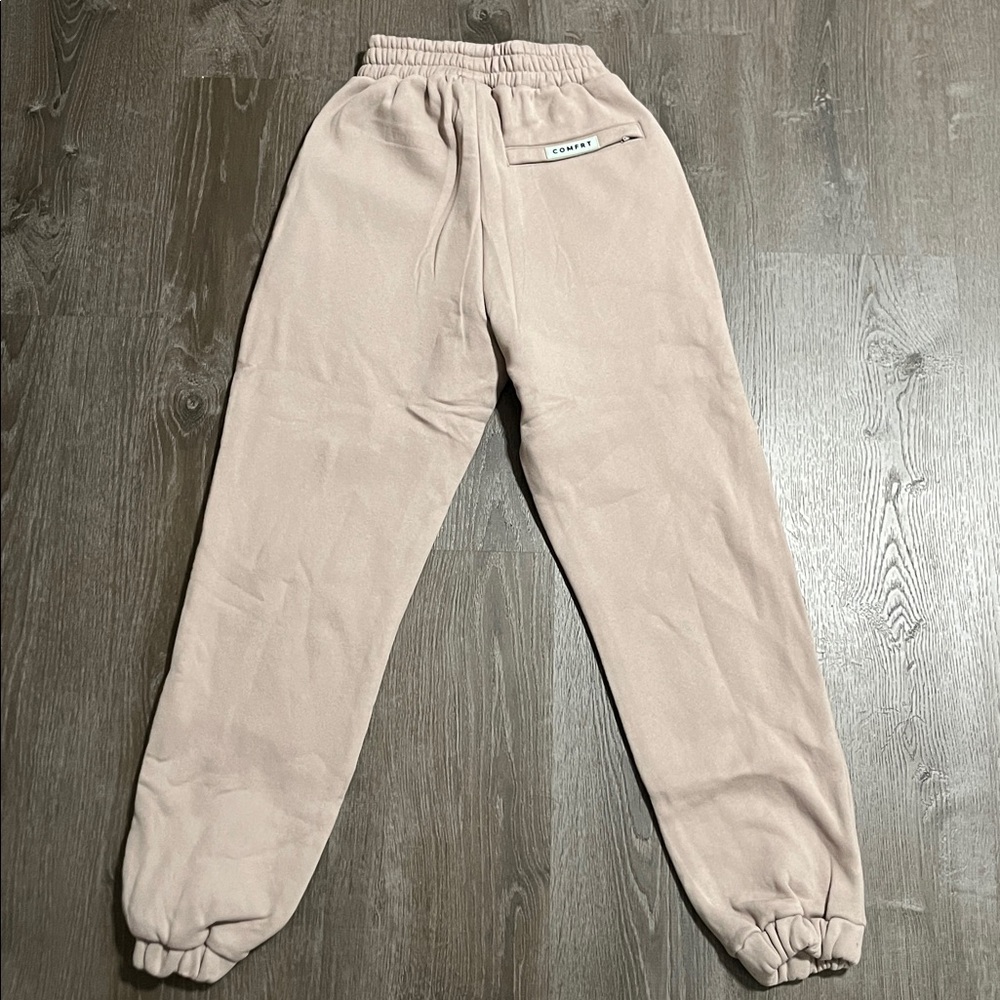 Comfrt Travel Essentials Sweatpants in Bark Size XS - Picture 5 of 5